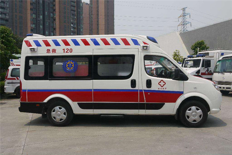 患者在等待救護車出租時需要注意什么？