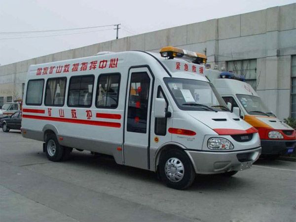 救護(hù)車購買的時候注意事項(xiàng)有哪些？這一點(diǎn)非常重要01