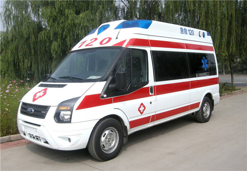 移動(dòng)救護(hù)車(chē)為何頻頻遇到前方司機(jī)不及時(shí)避讓？